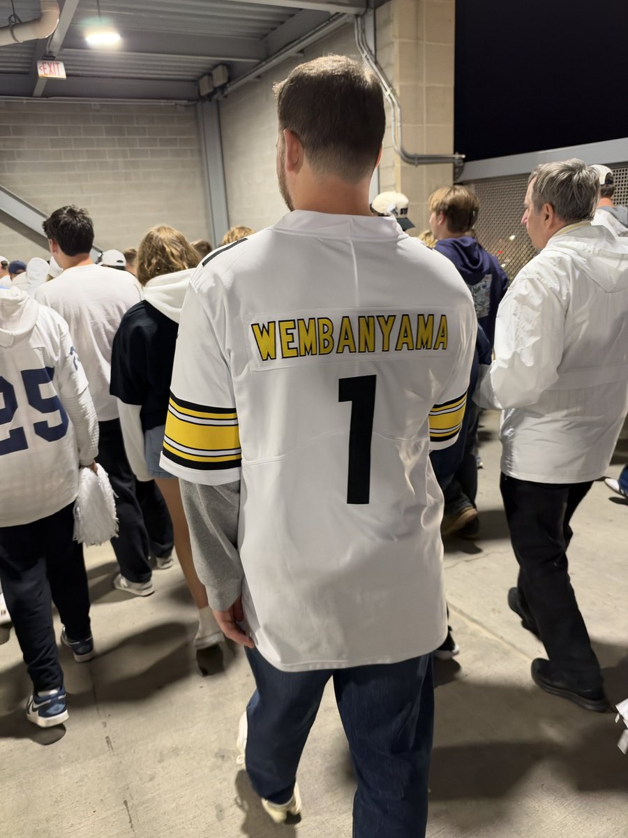 BetMGM's tweet photo. Steelers fans are a different breed https://t.co/hHOcXCquib