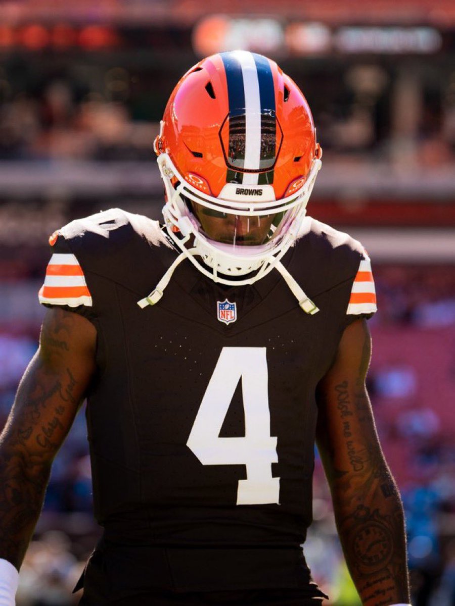 NFL_DovKleiman's tweet photo. Deshaun Watson's last 2 weeks:

• 40-for-60
• 382 passing yards
• 4 TDs
• 0 INTs

The Browns have a Top 10 QB 👀 https://t.co/H9U2J76zok