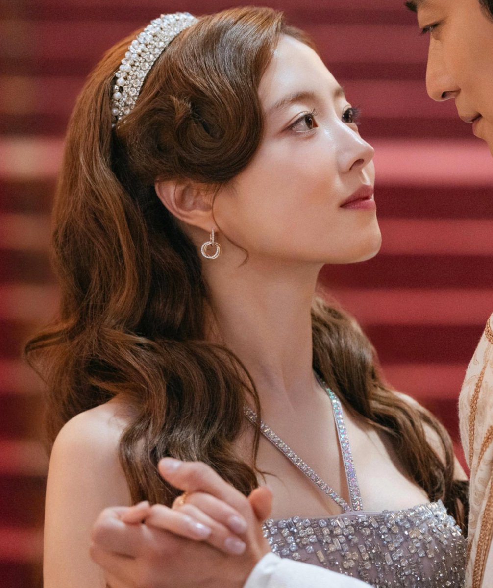 leeseyoungedits's tweet photo. 라스타
#이세영 #leeseyoung #rashta #라스타
#재혼황후 #theremarriedempress
#再婚承認を要求します #イ・セヨン #อีเซยอง #李世榮 https://t.co/mQGcf7rBYc