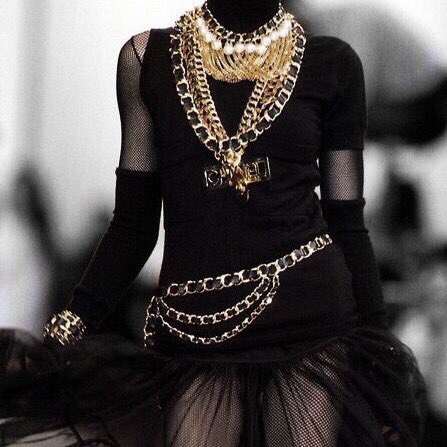 _ArchiveFashion's tweet photo. 90’s Chanel Accessories https://t.co/c7jsaYUOP1