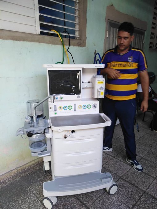 SaludGuantanamo's tweet photo. #Guantánamo/Continúan los Electromédicos guantanameros garantizando la vitalidad a los equipos médicos y accesorios de las unidades asistenciales de #Salud en la provincia.
#CubaVsBloqueo
#CubaVa
#GuantánamoNoSeDetiene https://t.co/TFdGDAFC1x