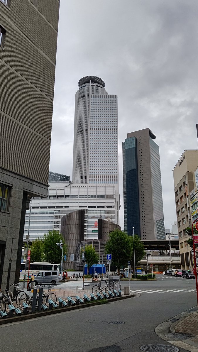 TMetabo's tweet photo. 名古屋の駅地下でモーニングを堪能しました。コーヒー頼んだら、サンドウィッチとヨーグルトがついて来ました。名古屋のモーニング、いいですね。虜になりそうです。
#名古屋のモーニング #モーニング #喫茶店のモーニング https://t.co/ASqj7Q3uC4