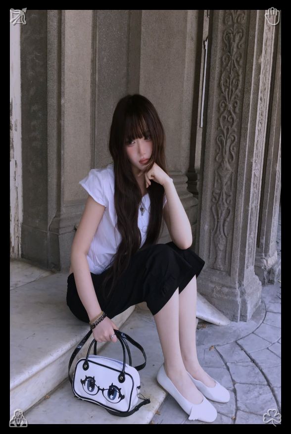 Chipmafishyo's tweet photo. 🧬Collecting Honey The honey is portionedAs the night fell, they went inside, lighting the fire, preparing dinner, and Elara looked at the mantelpiece, at the box of letters, the red ribbon, and the locket, and she smiled, knowing that her mother’s wish had been fulfilled, that https://t.co/vTUTv2Ib9q