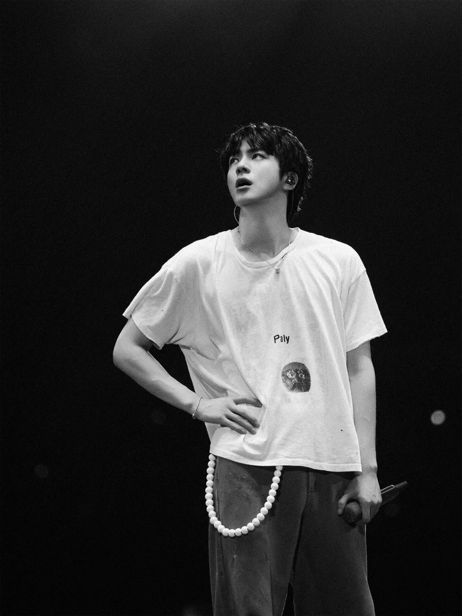 jinofbts_x's tweet photo. https://t.co/x0FtGZK76P