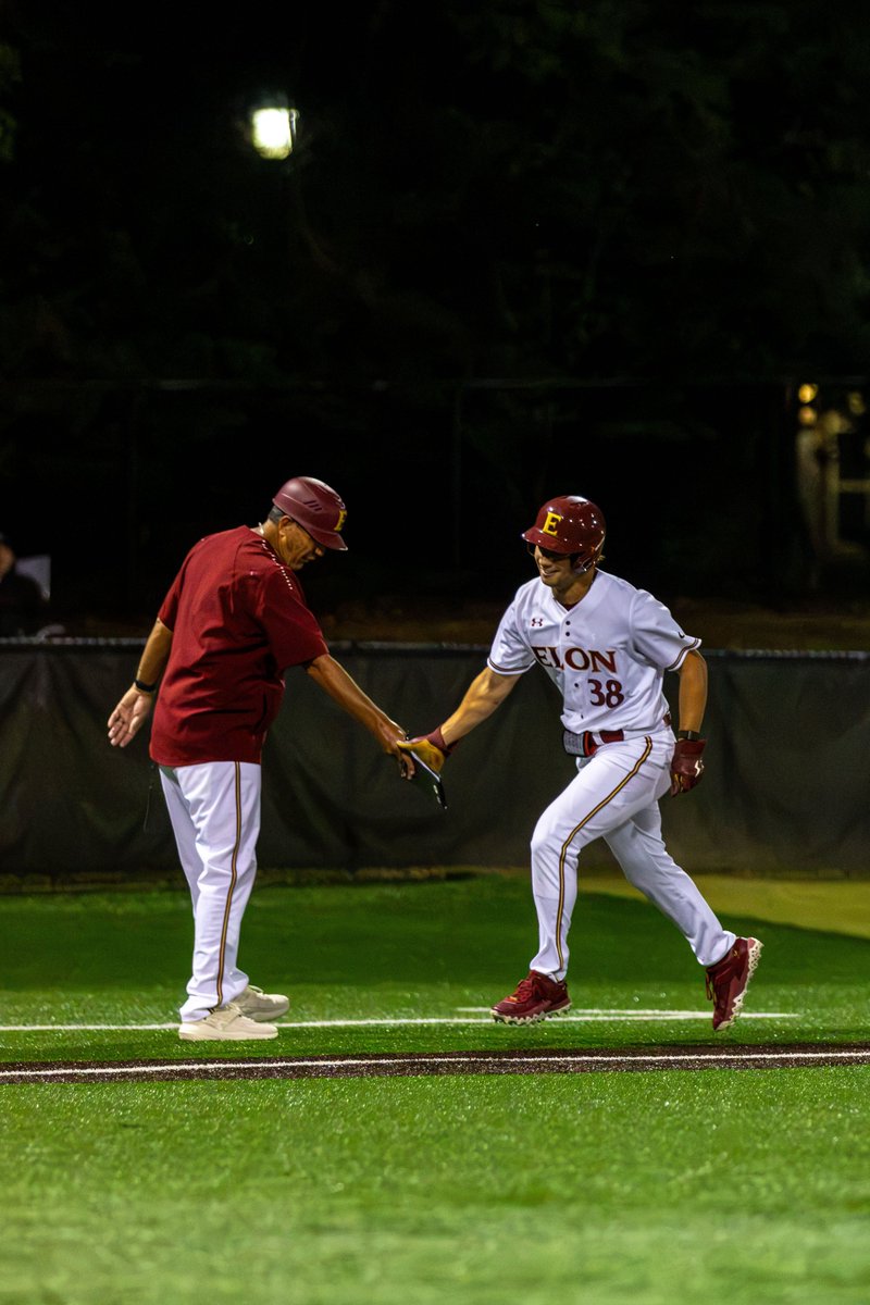 ElonBaseball's tweet photo. Ok Akopov. 👀

#PhoenixRising | #GoldStandard https://t.co/aNv5wVrbCJ