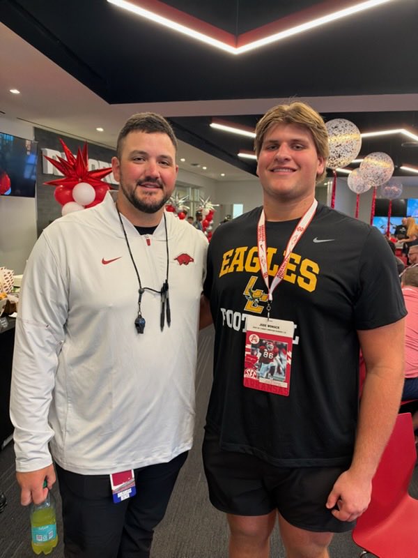 Jude_W09's tweet photo. Thanks @RazorbackFB and for having me and my parents out for game this weekend. Enjoyed seeing @RSilverfield, @Coach__Myers, and @mjohnson7672!
@cjrecruiting2 
@Kahlil_Mckenzie 
@Coach_Lavender 
@CoachMackey25 
@CoachBranner 
@LCAFriscoFB 
@CoachDougHix 
@willgalusha https://t.co/3VkODJYRhd