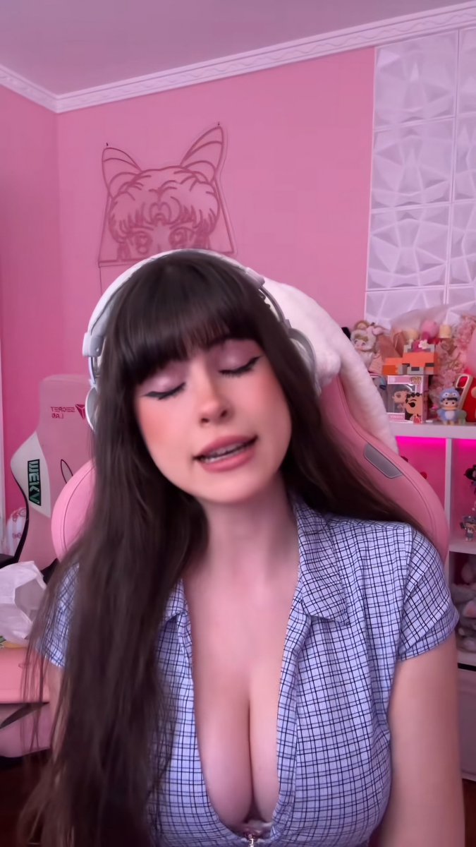 4ndrewLofi's tweet photo. @Assumiuwu 😍😍 https://t.co/7D1SdU0KTq