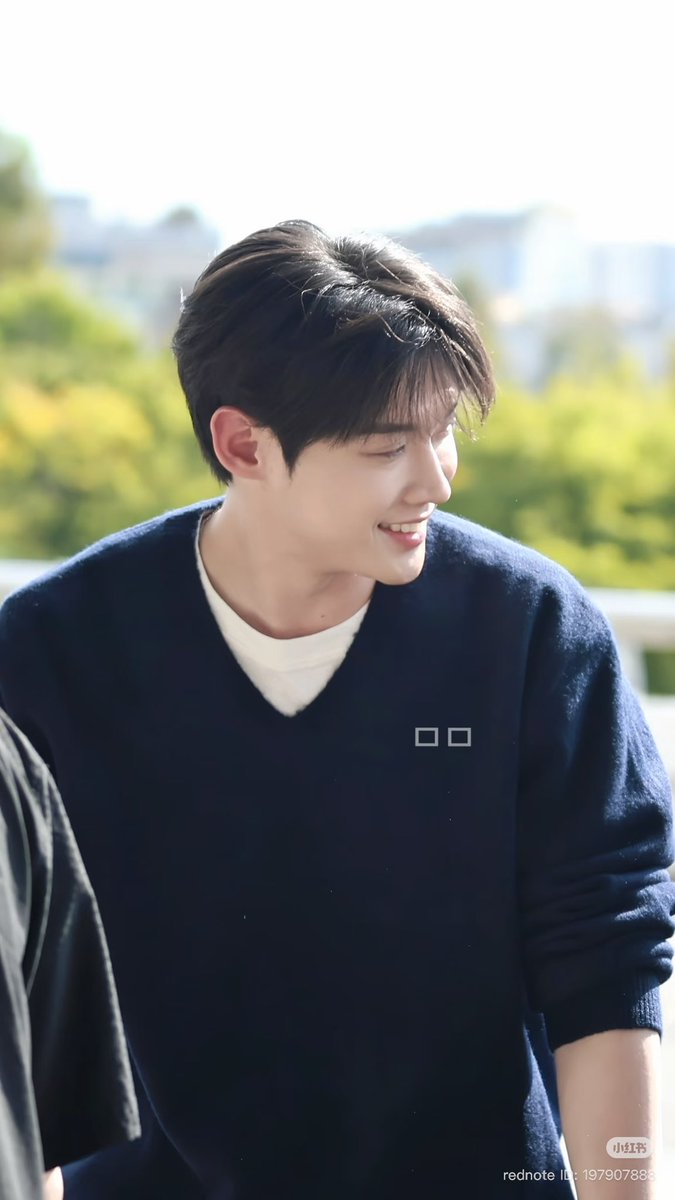 dolphinkhotinh's tweet photo. cho đến cuối cùng, nụ cười của anh là điều trân quý nhất…

#KimYoonSik #김윤식 https://t.co/Z6Q8n5sJuM