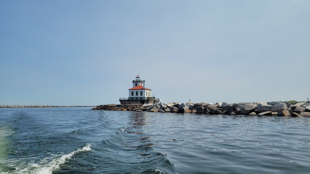 USACE_Buffalo's tweet photo. Repairs are underway at Oswego Harbor. USACE will repair about 1,600 feet of breakwaters under a $14.9M project, supporting safe Great Lakes vessel access &amp; nearly $28M in annual economic impact. https://t.co/dcnrEBlokZ

@USCG @PortOswego @lcaships @GLCommission @GLSPartnership https://t.co/lAluFdCGzq
