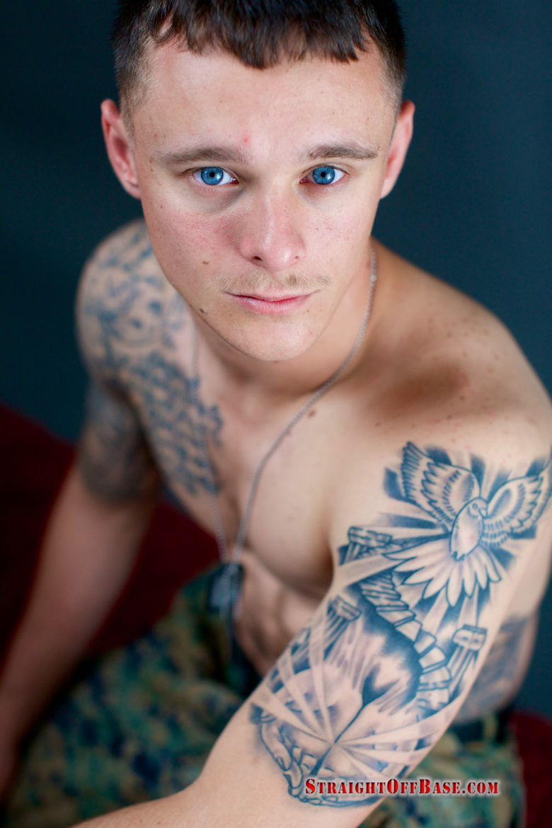 RealMajorWood's tweet photo. USMC  -  Corporal Kodie   👅👅👅👅
Click on my  👆BIO 👆to see his FULL VID! https://t.co/VhN1fJnyJ7
