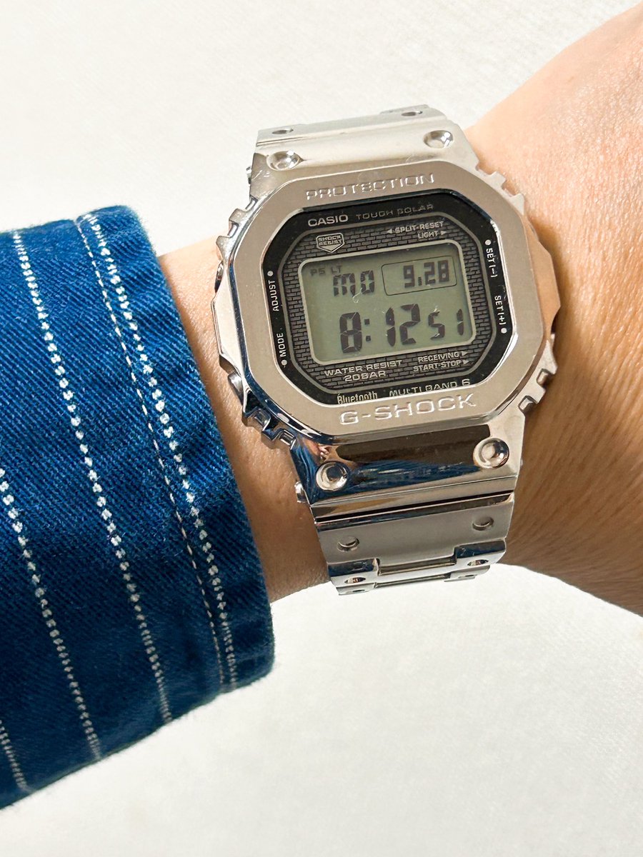 kazuokiyama0704's tweet photo. 涼しくも雨続きジトジトですね☔️ #casio #casiogshock #gshock #gmwb5000 #カシオ https://t.co/z2UYzEwqNB