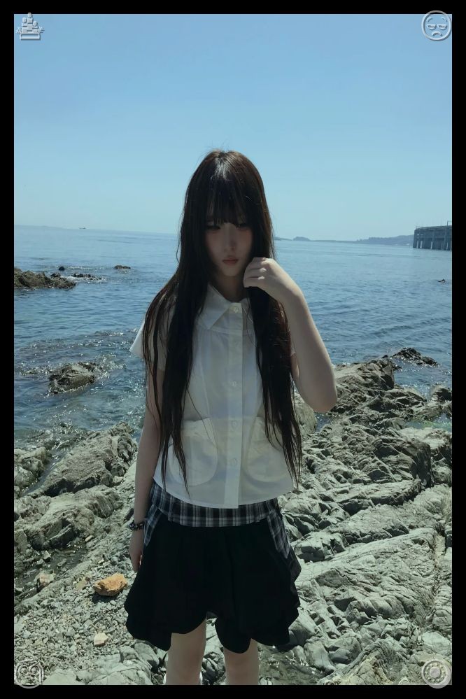 chikaxia's tweet photo. 🥛Art exhibition Discovered new artistsOne day, Clara felt a little tired, her steps slower than usual, and Ethan held her hand a little tighter, walking with her at a slower pace, stopping often to rest, to take in the beauty around them. https://t.co/jfKOzX4jrw