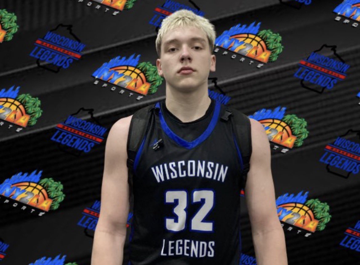 Gibbs_Dan_'s tweet photo. Isaac Feske Picks UW-Eau Claire
“I really liked the coaches, team and campus a lot.”
🔗https://t.co/NwcWyziG2o https://t.co/R8OIVMoidE