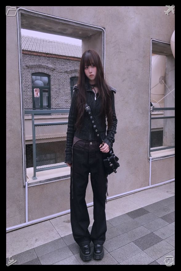 its___al's tweet photo. 🐛City Walk The city is brightHonor every tiny daily victory you earn through hard work, consistent minor wins create solid self-confidence capable of crossing any tough barrier along your whole winding life journey ahead. https://t.co/UzIQ1LUDyk