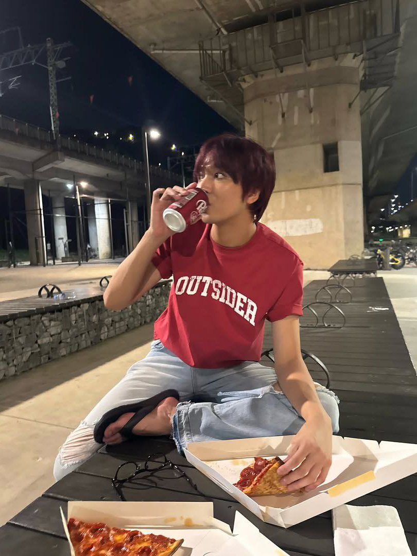 mllya_ka's tweet photo. @leekimpark__ SUNFLOWER DAY WITH HAECHAN
#8YearsToFSSForever
#해찬이가_키운_8년차_해바라기

mau rasa taro milk tea https://t.co/anAbxRpCU9