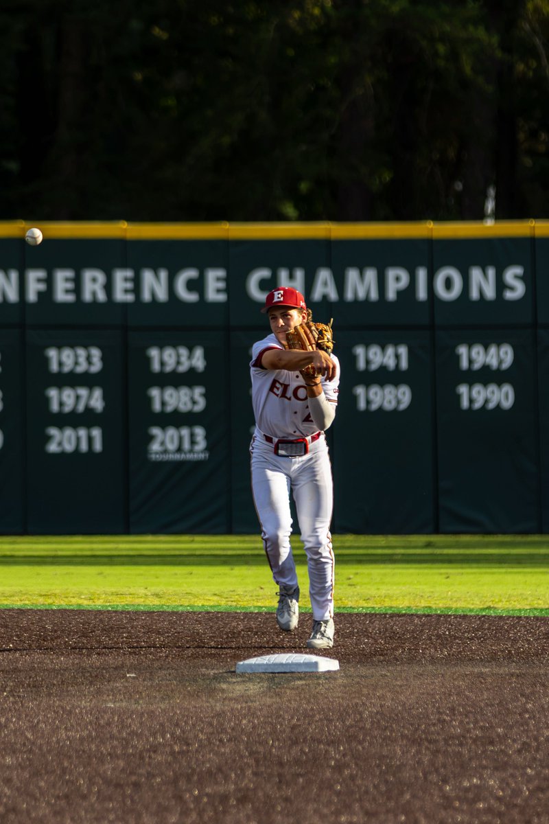 ElonBaseball's tweet photo. No place better. 🤷‍♂️

#PhoenixRising | #AED https://t.co/AqfMoUXRQ3