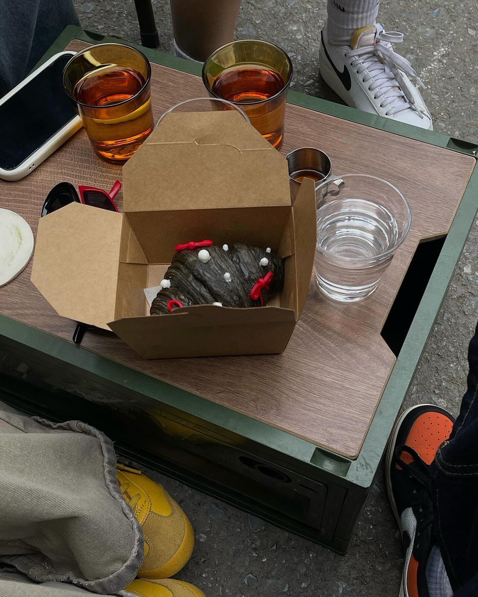consutor's tweet photo. 過ぎ去った時間を振り返るたびに、少しだけ大人になった気がする。たまにはこういうのも悪くない。 😊
FUmEU https://t.co/zYFpDxS7sb
