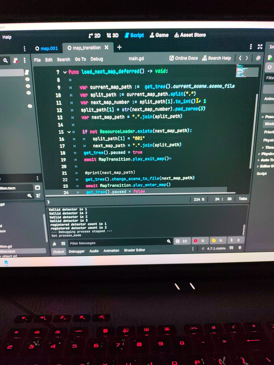 JamesCageWhite's tweet photo. I'm learning programming, it's super difficult 😭 i want to give up, too hard https://t.co/PzRL4N0noi