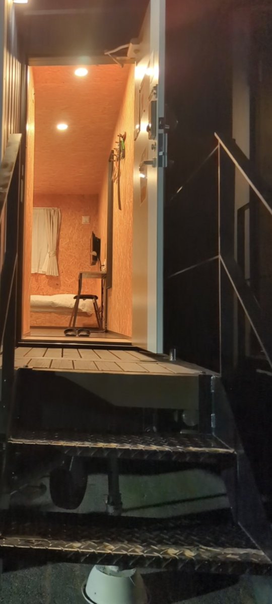 michie_haku's tweet photo. 【#PBSTAY甲南】滋賀県甲賀市甲南町のトレーラーホテル🛏️県道4号線沿いで、近くには商業施設があり便利な場所にあります🥰コンテナホテルの宿泊は初めて✨快適です✨甲賀市へお越しの際はぜひご利用ください〜💓
#情熱甲賀PR 
#情熱防災防犯フェス2026 
#情熱クラブ 
#甲賀市 
#情熱クラブ一般社団法人 https://t.co/84F9etnD72