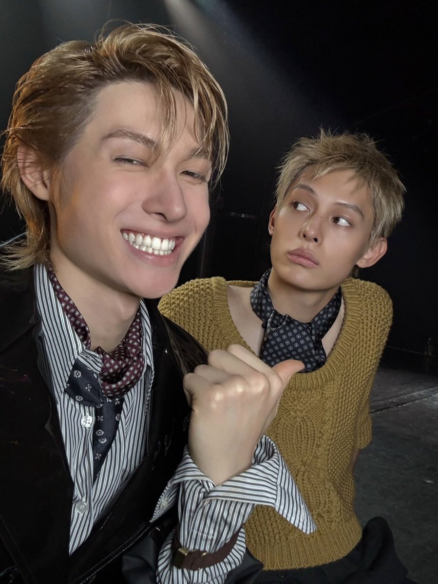 co0rteaa's tweet photo. ご報告です！先輩と無事付き合い始めました！✨ https://t.co/5wC6mksHWR
