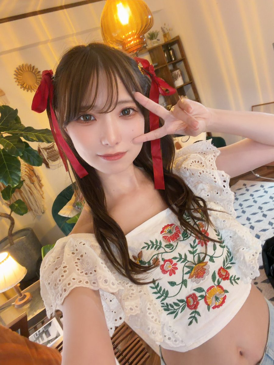 apu0u0's tweet photo. おはようございます(՞- -՞)ᐝ
ランチェキ完売ありがとうございました✨今日も低気圧に負けず…無理せずいきましょー！ https://t.co/wfyQZ4SDCw