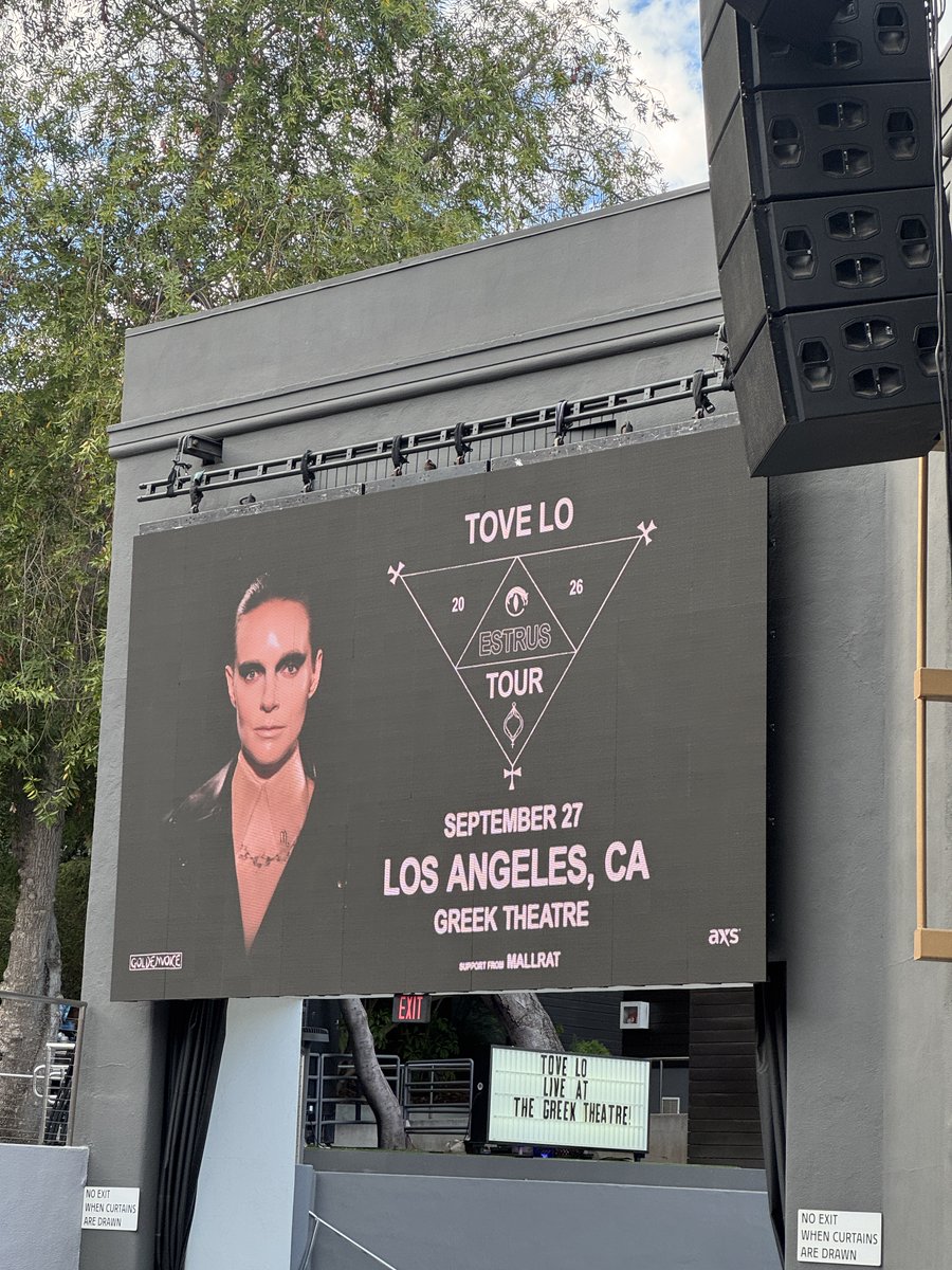 ToveLo's tweet photo. LA tonight 🍸
https://t.co/B3p5raQfUc https://t.co/t04PUYZAbM