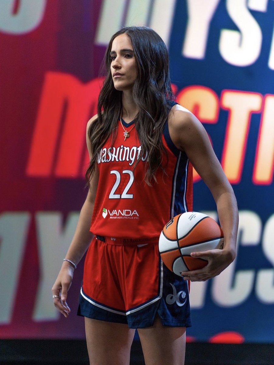 MysticsNews's tweet photo. Sonia Citron has set the record for most points scored by a Mystic in their playoff debut. https://t.co/VNdFn6X8Ho