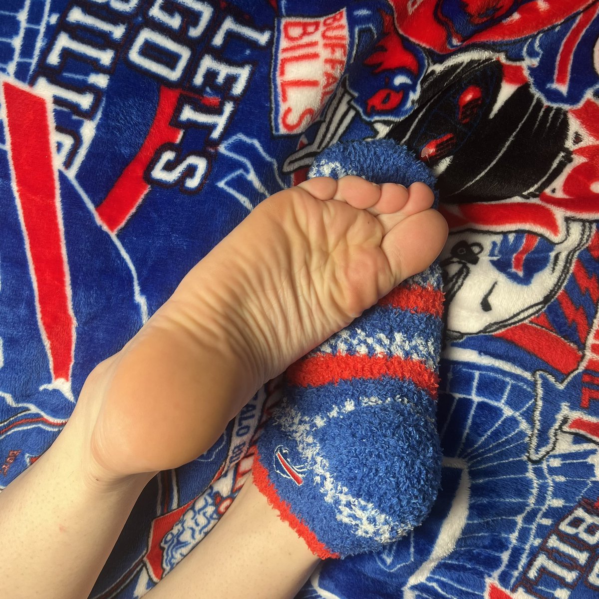 redxxxsuedee's tweet photo. A Bills win = a win for you 🦬💙❤️ https://t.co/z10RBZq5h6