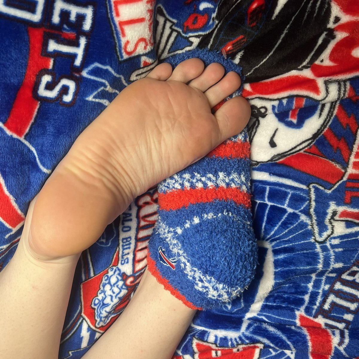 redxxxsuedee's tweet photo. A Bills win = a win for you 🦬💙❤️ https://t.co/z10RBZq5h6