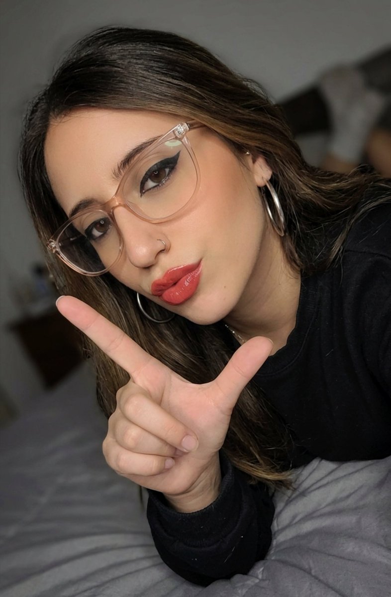 AprilDevotion's tweet photo. Vas a estar obsesionado siempre, mirándome desde las sombras esperando el momento oportuno para darme todo lo que tenés ✨ porque tu destino te llama y te encuentras. Yo soy tu destino 🌀 https://t.co/gmCPC6qFOn