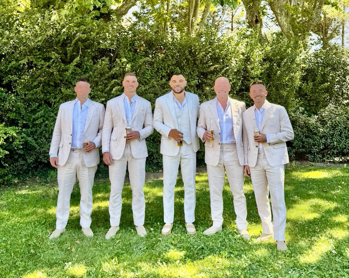 samstailor's tweet photo. THE MOST OUTSTANDING 🤩 OF SUMMERS FOR THE ABSOLUTE 💯 #goat OF THE #englishpremierleague @alanshearer #alanshearer 2 #daughters 2 #weddings CONGRATULATIONS 🙌 @hollieshearer & @joemarchant96 ; @chloeshearer1 & @micky09young ; FATHER OF THE BRIDE 👰‍♂️ , BOTH SETS OF GROOMS & GROOMSMEN 🤵🏻 & BROTHER OF THE BRIDE 🤵‍♂️ @willshearer9 ALL DRESSED IN SAM’S TAILOR