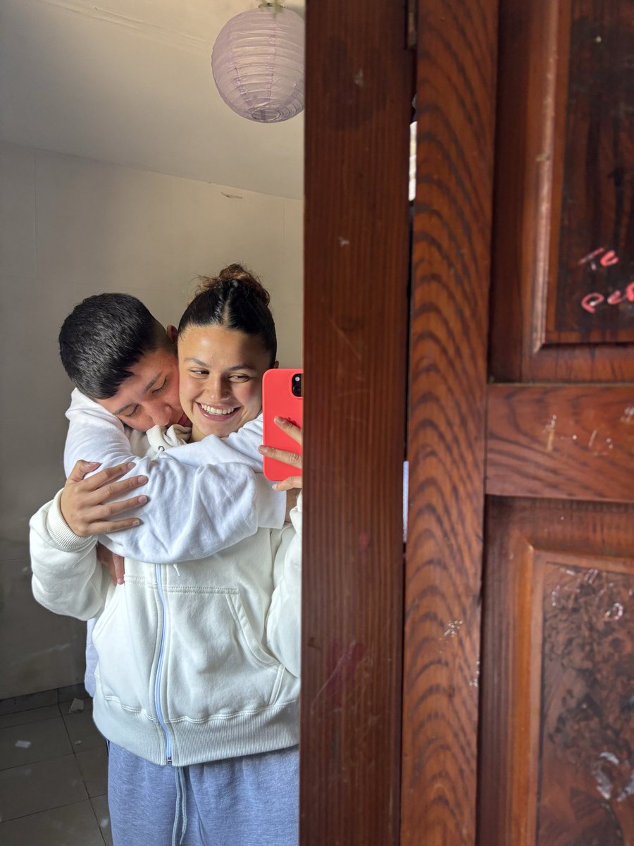 Luchii11_'s tweet photo. Paso a paso vamos a cumplir todo eso que venimos hablando mi amor,te amo muchísimo meme🤍🏠💍 https://t.co/4DmCrYM8NL