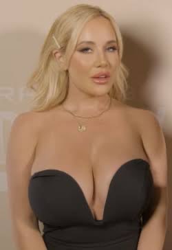 ClaraSmithky's tweet photo. I down for hookup message me on Zangi: 9208235164 or telegram: @hdidj8644 https://t.co/xi0jkFk5hz