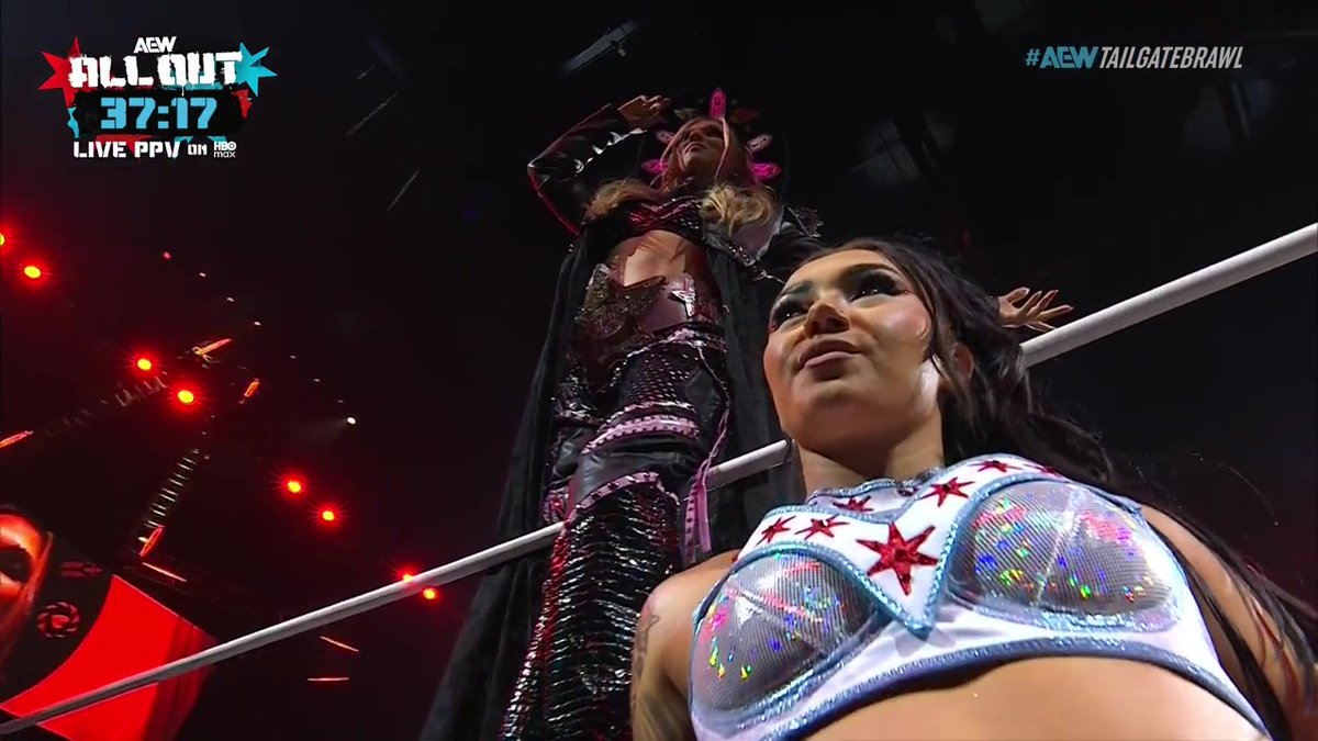 SkyeBlueNet's tweet photo. #AEWAllOutTailGateBrawl Screencaptures: https://t.co/HJZ8EJRXIK - @SkyeByee https://t.co/6nCLwBnbO5