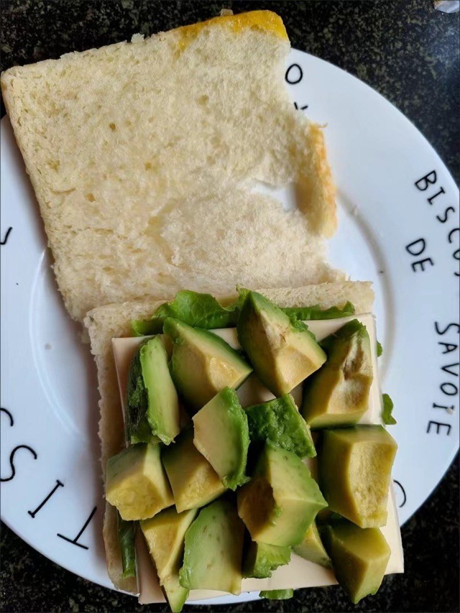 TelmaFrienots's tweet photo. Prueba este aguacate mexicano! Cremoso, dulce y fresco, perfecto para tus tostadas. El sabor auténtico que sorprende a todos. ， https://t.co/2cgIAcX1ki