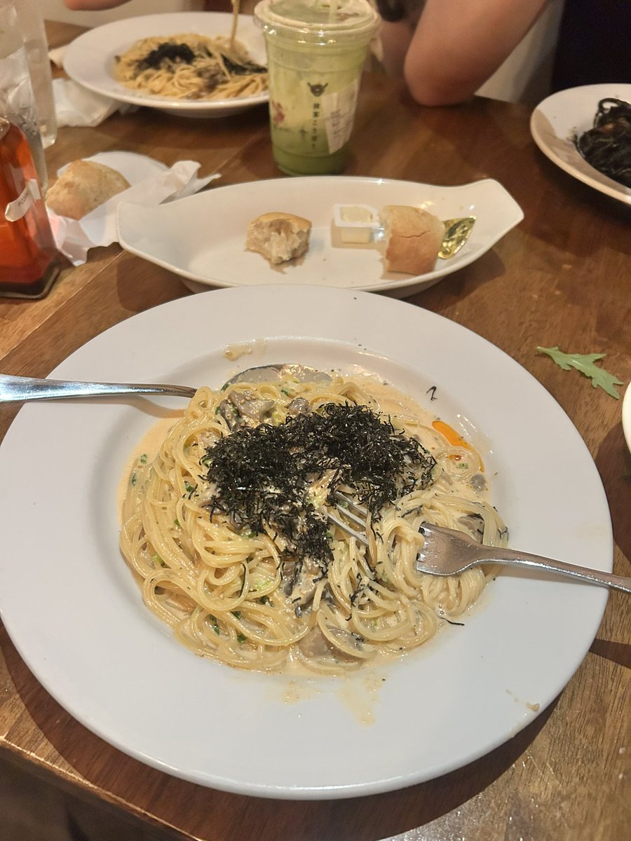 alexthetaylor's tweet photo. had the most tea weekend before school resumes 🧘 https://t.co/RYeX0Alrcq