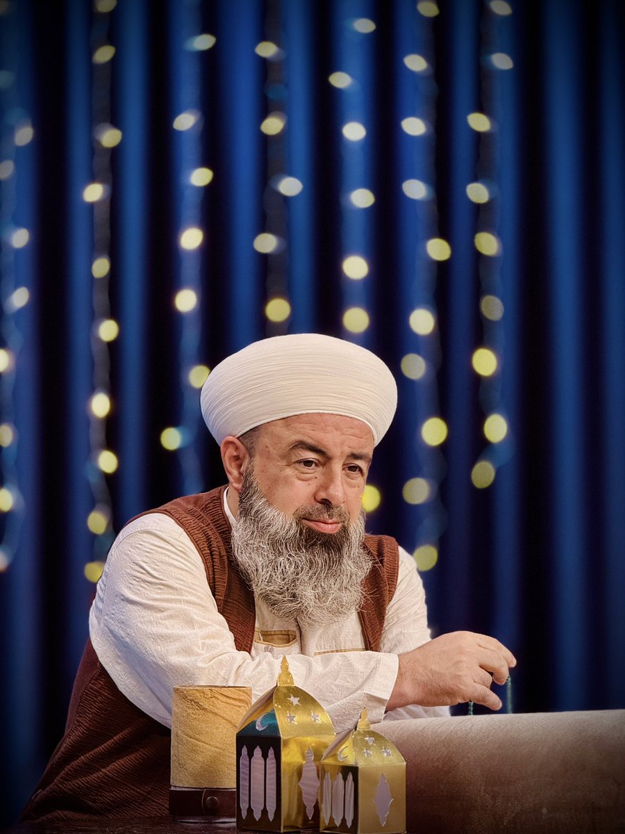 ABDULHALIK01's tweet photo. Allah Yolunda Herşey, Sevgi ile Olur.

Masum Efendi Hazretleri K.S 

#mahmudefendicemaati

 #gündem #sevgi #allah https://t.co/YdiOFrDOHF