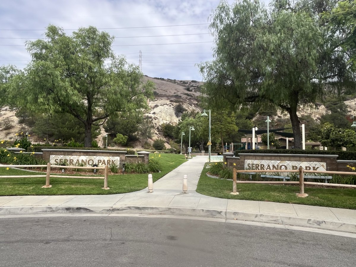 moeller4orange's tweet photo. District 6 Spotlight: Serrano Park 🌳

Elevated park in Serrano Heights (early 2000s) with ocean &amp; Catalina views. Dual playgrounds, courts, field, path, picnic areas, restrooms &amp; parking. 🍊

📍 2349 Apache Creek Rd

#OrangeCA #ScenicSixth https://t.co/Ixy32EPLud