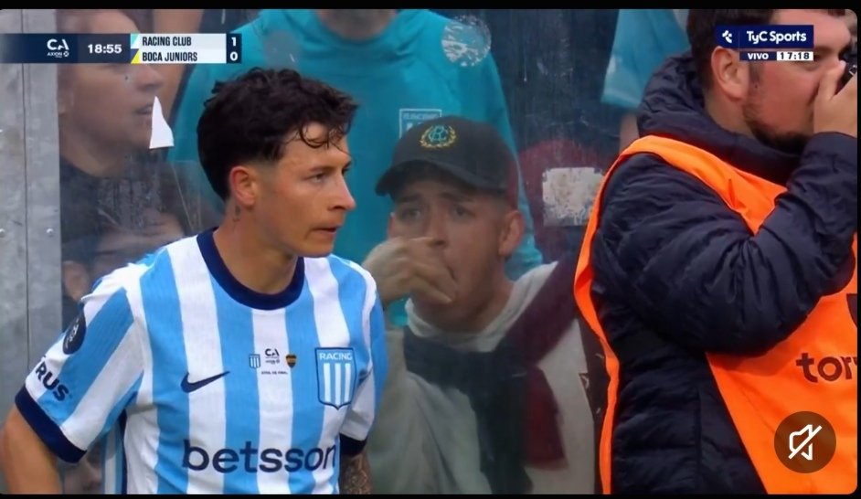 darwuso's tweet photo. @SANGREXENEIZE Del hincha https://t.co/wITtsIMVCx
