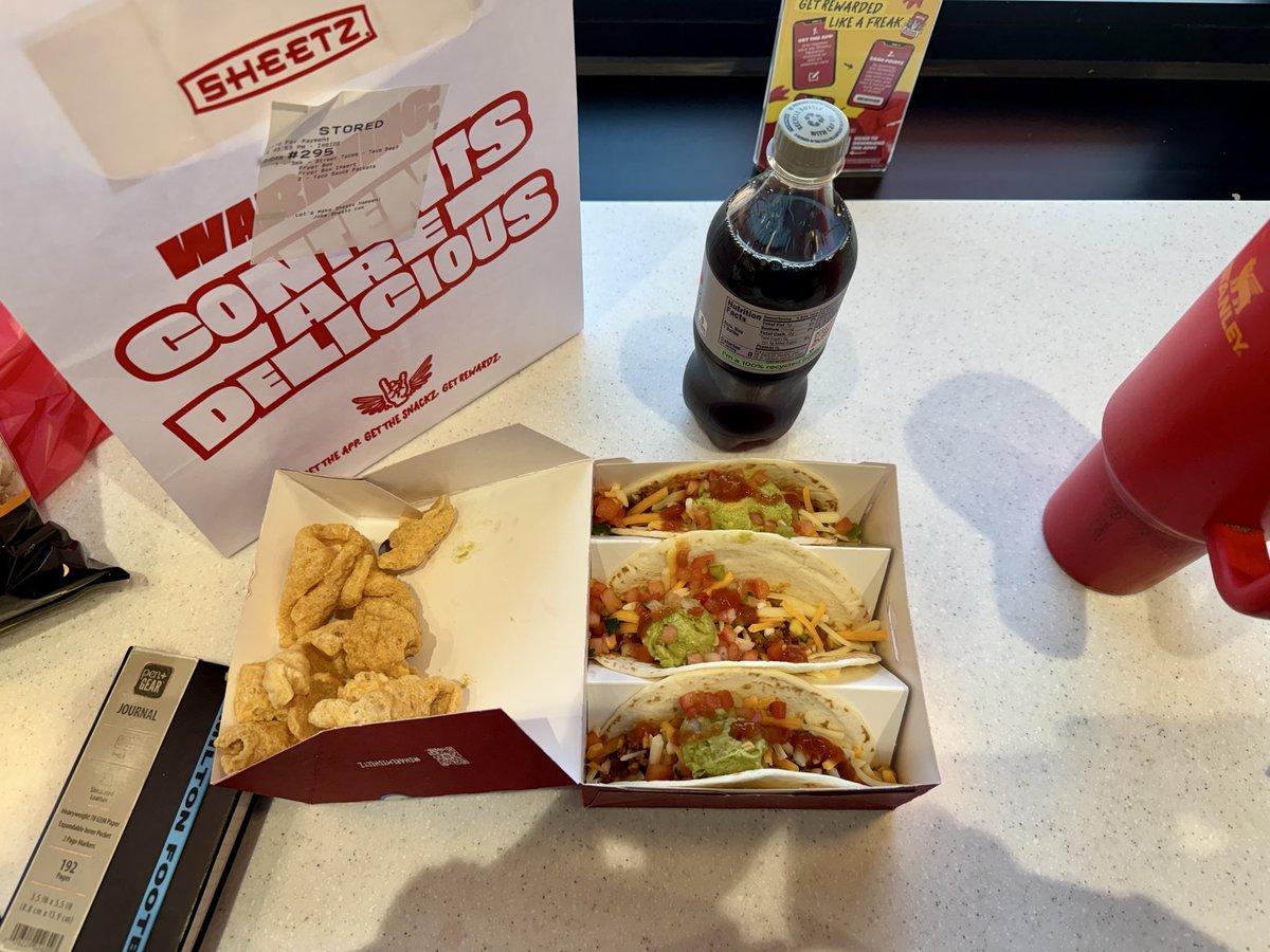 wall_st_trucker's tweet photo. SMASH or PASS?
Beef street tacos at Sheetz. https://t.co/McL1bfP9ex
