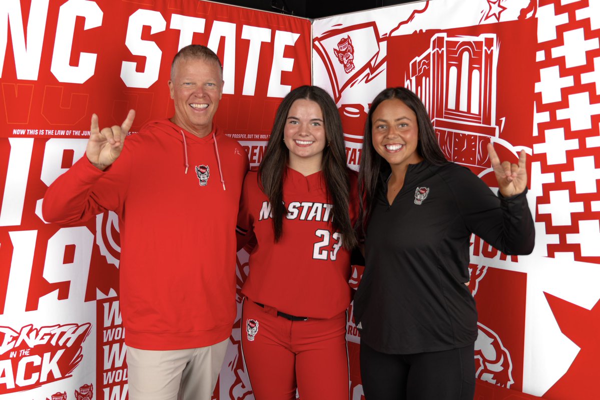 WrigleyMegan28's tweet photo. IM JOINING THE PACK‼️‼️🐺🐺

#committed 
@wfnationsoftbal @PackSoftball 
@PaceKnights @LLefty18 @FrizellRiley @chrisbosh @CoachCassady https://t.co/1OknAxtBMy