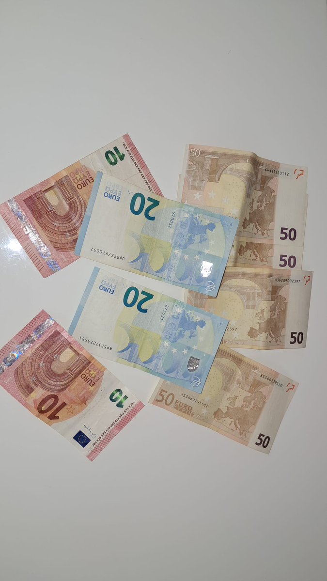 ReinaCirce's tweet photo. Me encantan los días de sesiones provechosas como hoy.

No dudes y entrégame todo cuanto te pertenece. Eres un ser inferior.

#Findom #Finfet #Femdom #Paypig #Finsub #BDSM #SpainBDSM https://t.co/8EVKbg45zv