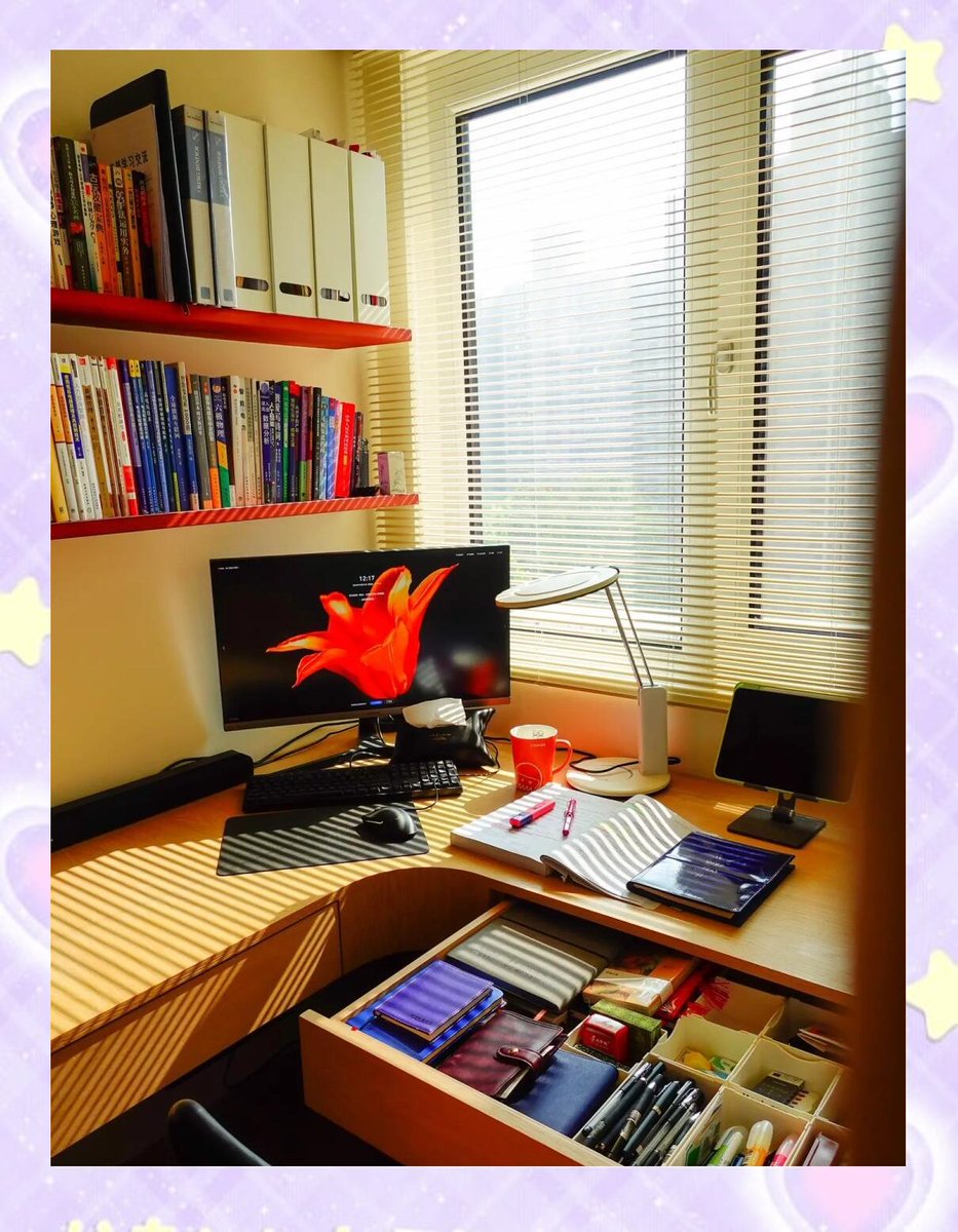 Richeskfp's tweet photo. Esta tarde organizo mis objetos usados: libros, ropa y electrodomésticos. Los daré a quienes los necesiten, adiós al desorden y hola a una segunda vida! https://t.co/87ex7eRzEy