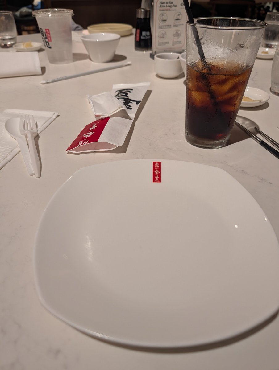 GrayCorpse's tweet photo. Preparing for a mid meal. #TeamFat https://t.co/rd4wplU1pR