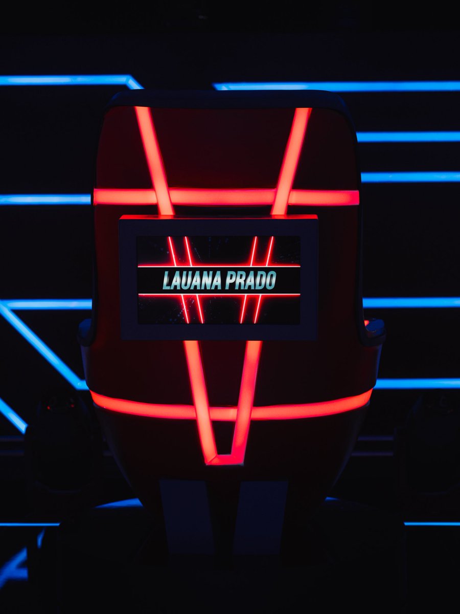 LauanaPrado's tweet photo. Tá chegando a hora e a minha cadeira tá pronta pra virar!!! 🚨🫵 #TheVoiceBrasil #TimeLP https://t.co/TBYh6hiM64