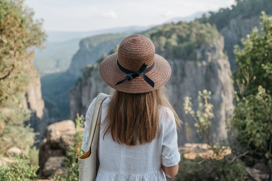 LuluStateFarm's tweet photo. 🌍✨ Happy World Tourism Day! 🎉 Celebrate our planet's beauty and rich cultures. 🌳🌊 Explore hidden gems, savor local flavors, and share your travel stories! 🗺️❤️ #WorldTourismDay #ExploreMore https://t.co/8HDSLmrV4A