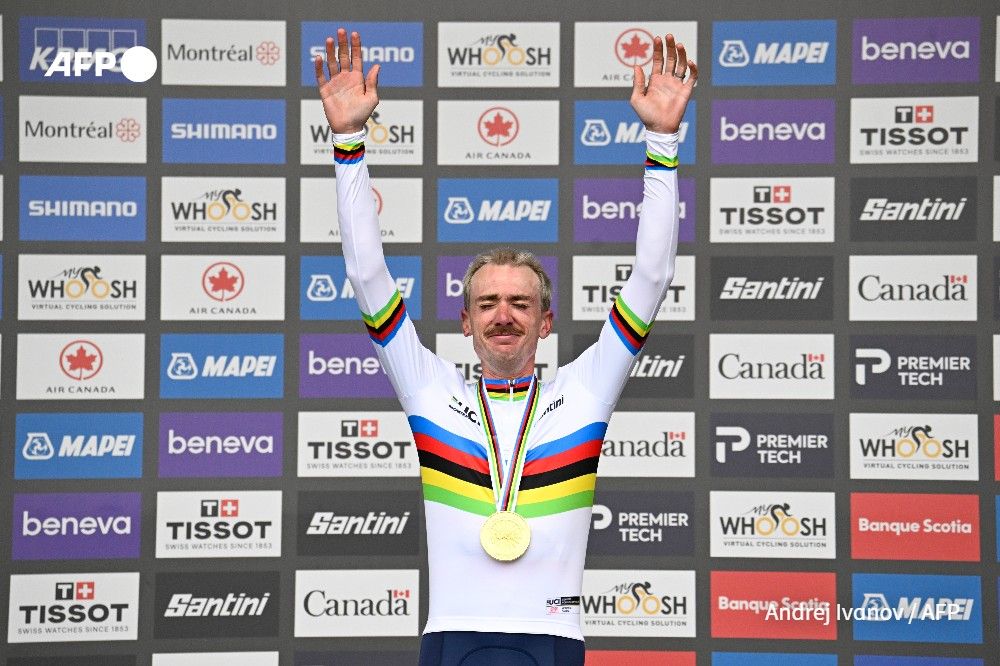 AFP's tweet photo. 🚴🏼 A shocked Brandon McNulty becomes the first American in 33 years to win the men's cycling road race world title as he stuns the favourites in Montreal
https://t.co/S45rsskWHH https://t.co/TcSA119PqA