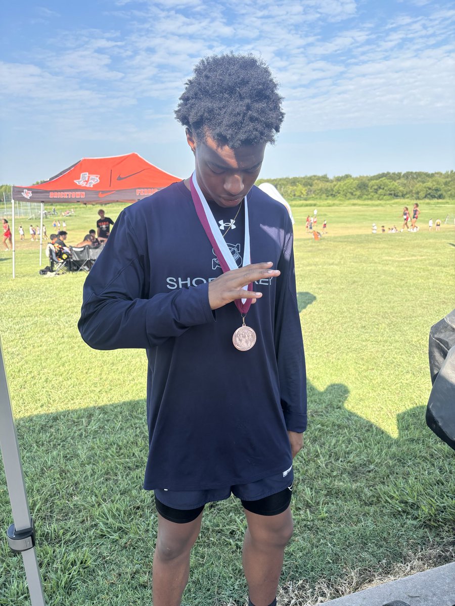 Xavier__Graves's tweet photo. Hillsboro invitational-
5k- 16:59.13
10th place🥉 https://t.co/Au8YoBmUXA