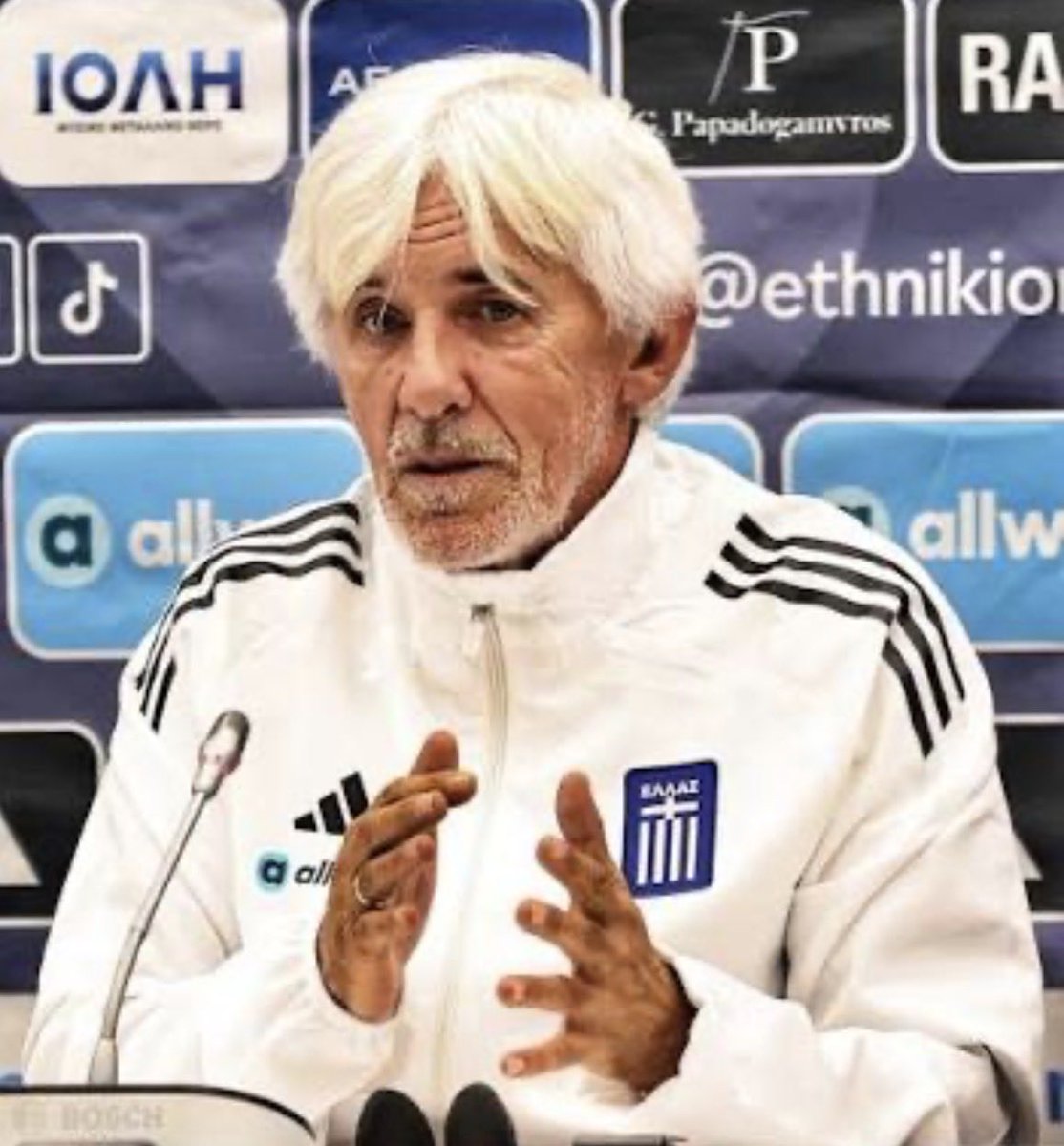 amokakos's tweet photo. ΜΑΛΛΙ ΜΠΑΜΠΑΚΙ

ΨΩΛΗ ΦΑΡΜΑΚΙ

ΚΑΙ ΤΑΥΛΑ ΤΑ ΓΕΡΜΑΝΑΚΙΑ

#ETHNIKI #aekfc #paofc #olympiacosfc https://t.co/nXj4kwNQeV