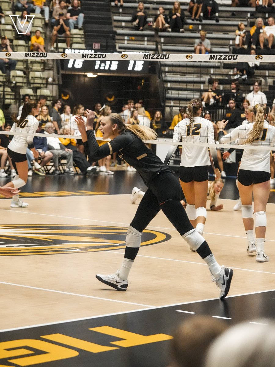 VandyVolleyball's tweet photo. on the move
#SetTheStandard | #AnchorDown https://t.co/W5rG2FseaJ